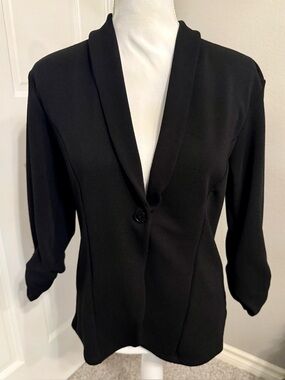 Classic Black Women's Blazer Jacket - Timeless Tailored Style
